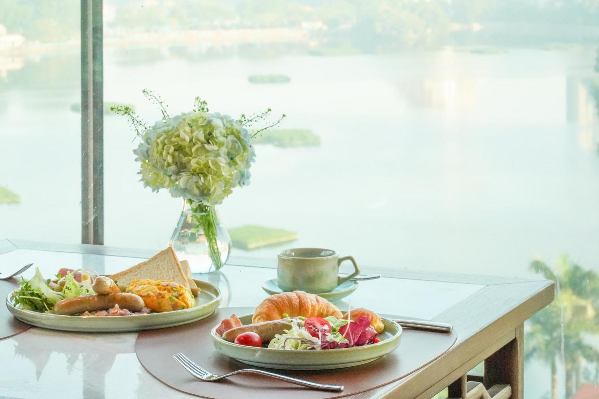The Five Suites Lilas Hanoi Esterno foto