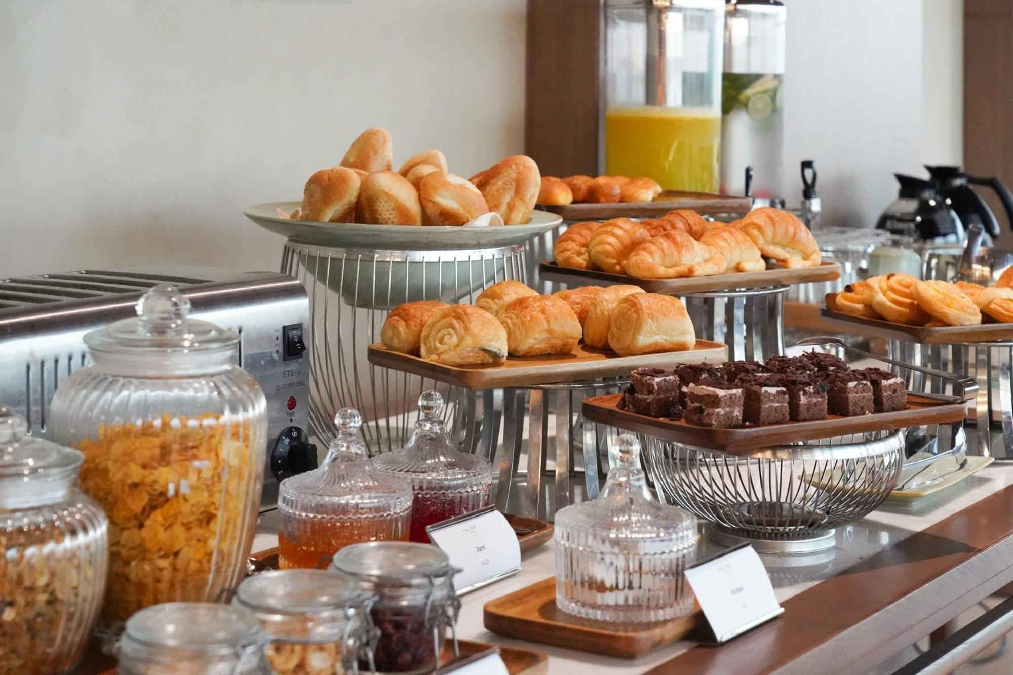 The Five Suites Lilas Hanoi Esterno foto