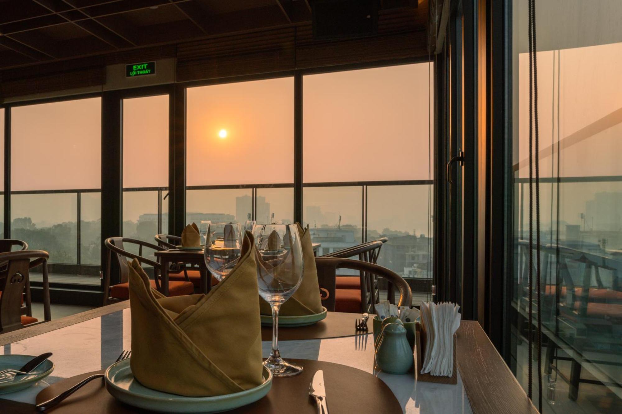 The Five Suites Lilas Hanoi Esterno foto